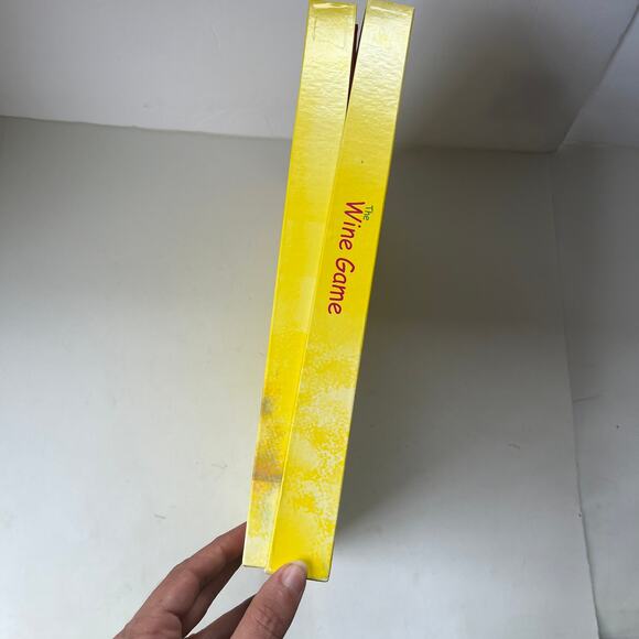 Vintage 90 The Wine Game Board Game UK Drinking Game Party Boxer Games Trivia - Picture 9 of 10